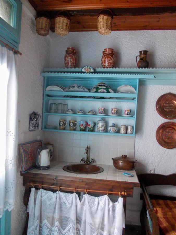Nyfes Traditional Boutique Frosyni Skyros Extérieur photo